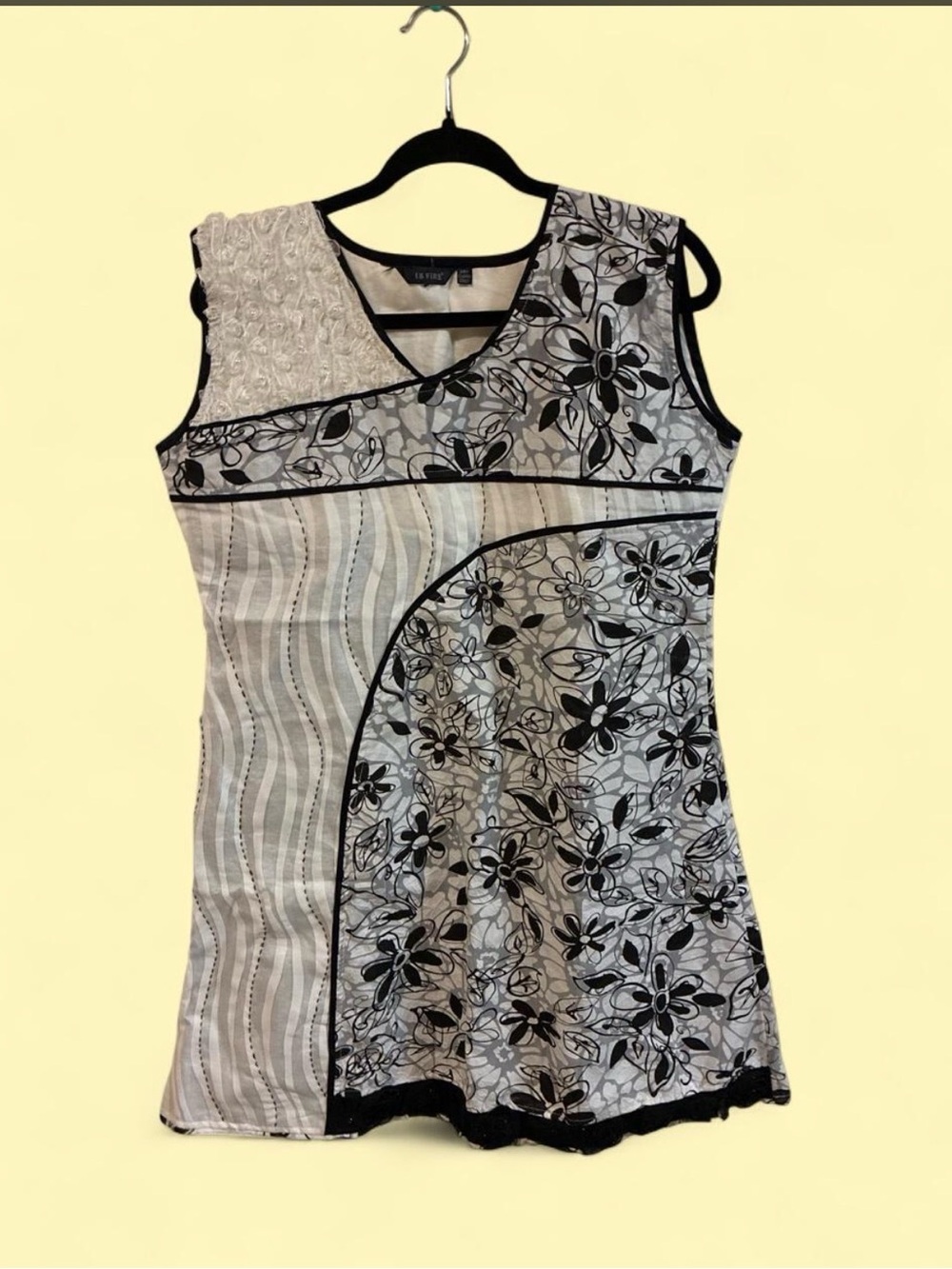 Sleeveless Black & White Floral Midi Dress